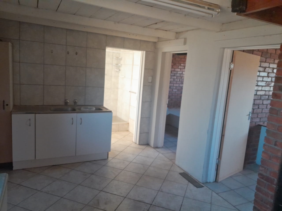 2 Bedroom Property for Sale in Viljoenskroon Free State